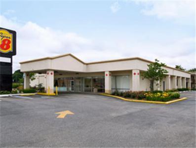 Super 8 By Wyndham Dover Exterior photo